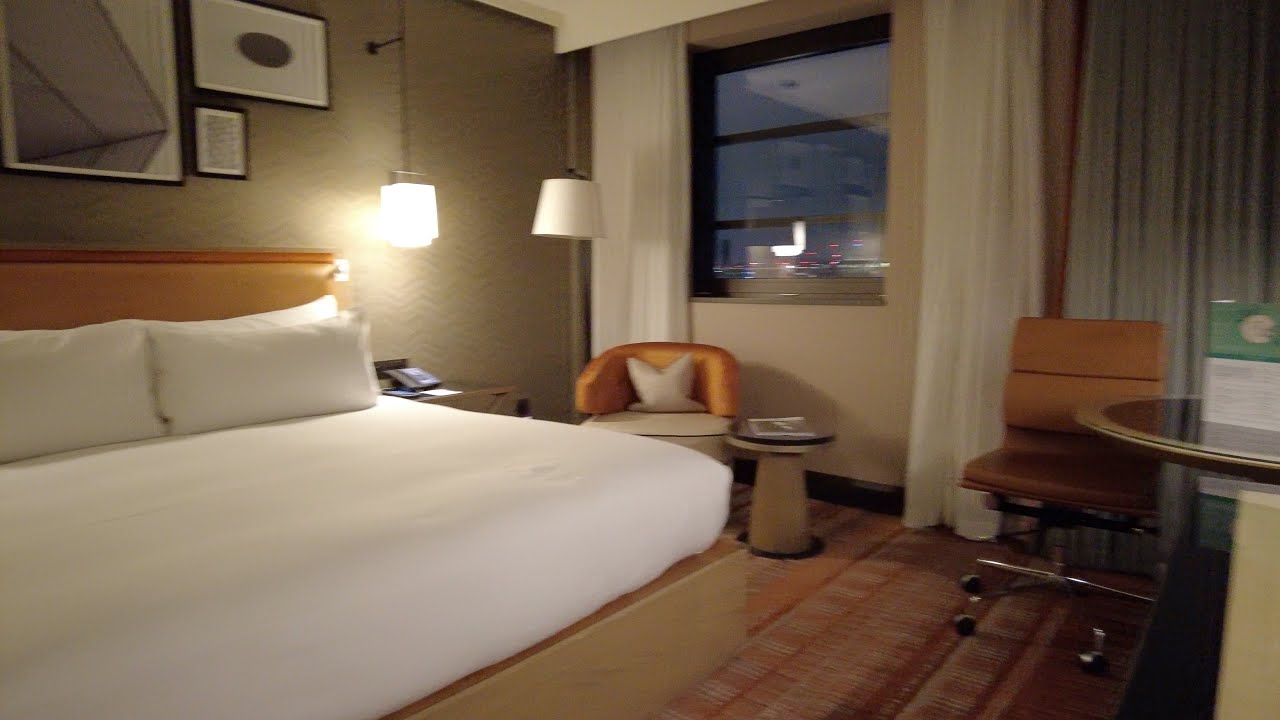 Hilton London Tower Bridge - King Executive Room 4K