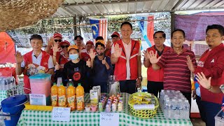 Menyantuni rakyat dan peniaga di Tamu Desa Inabong tuan Remysta Jimmy Taylor.