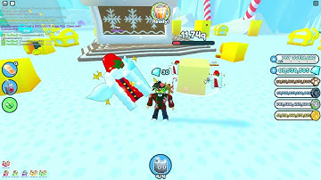 i hatched Huge Mrs.Claws in pet simulator X!