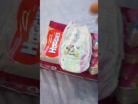 «Видеообзор Трусиков-подгузников Huggies Pants 4 Mega для девочек 52 шт из магазина Rozetka»