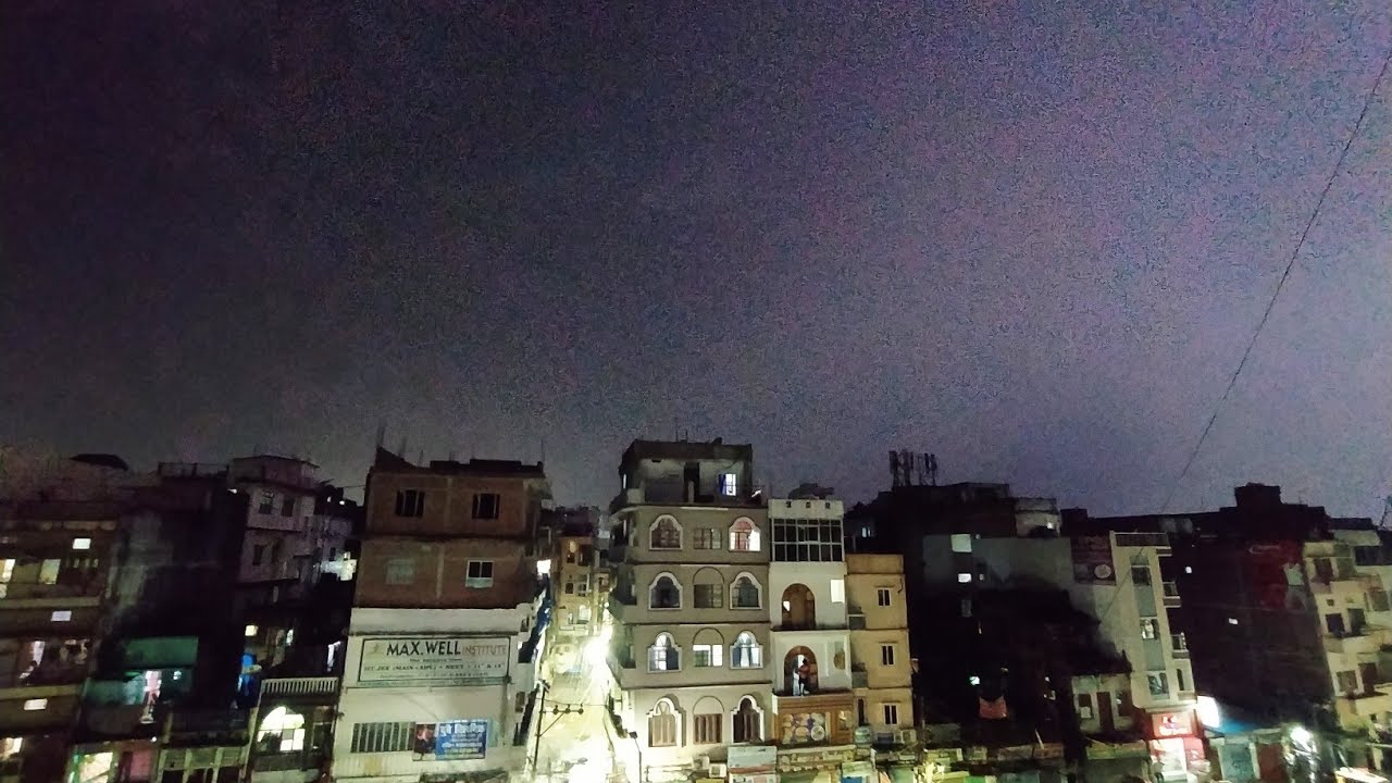 heavy lightning & thunderbolts in Patna, Bihar. 