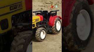 loading tractor 🚜🚜🙀 #diy #jcbjcb #trendingshorts  #jcb #tractor #viral #trending #vlog