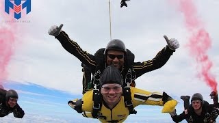 Ssg Travis Mills - Quad Amputee Jumps With The Us Army Golden Knights