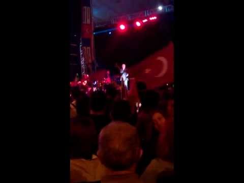 Zülfü Livaneli Sevda Değil 29 Ekim 2012 Caddebostan Cumhuriyet Bayramı Konseri 
