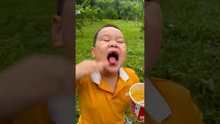 Ý TƯỞNG tuyệt vời💡 Đơn giản và bạn cũng có thể sử dụng nó #camping #survival #lifehacks #noodles