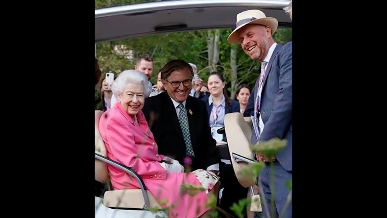 Joe Swift - garden designer, and Annie in conversation