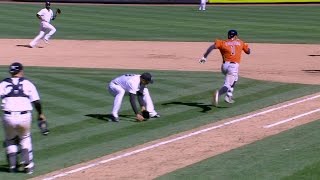 HOU@NYY: Altuve crosses plate after throwing error