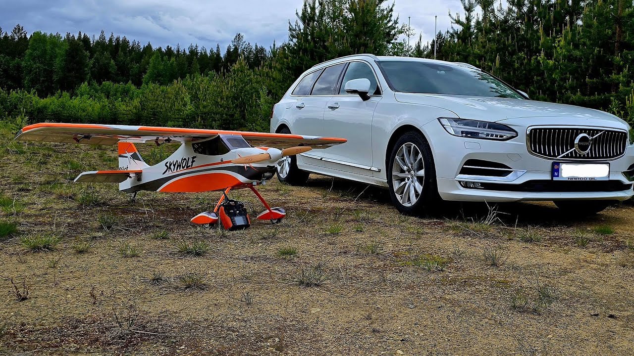 Summer vibes at our second airfield in Pasvik - Flying is living!