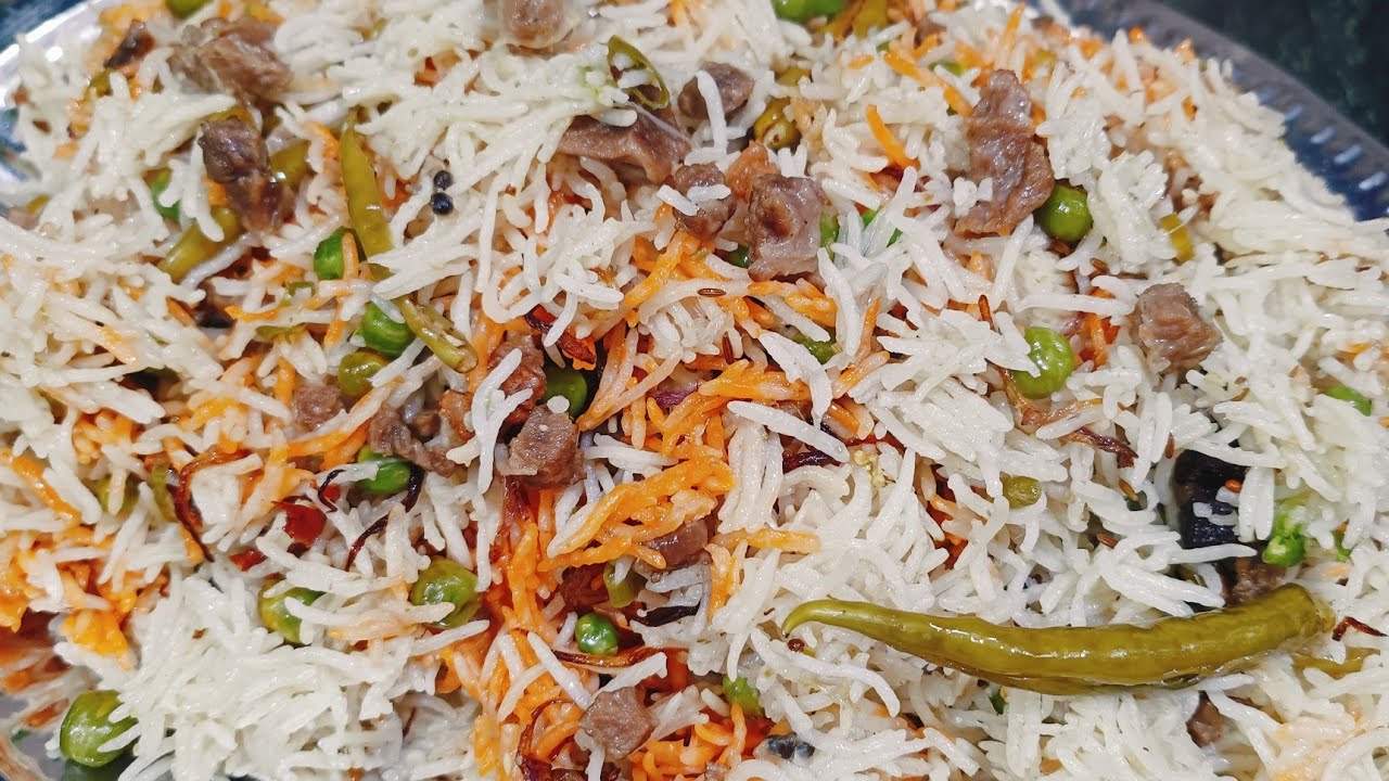 Falku Rai Keema Matar Pulao with Gajar ka Raita | Keema Matar Pulao in Cooker ...