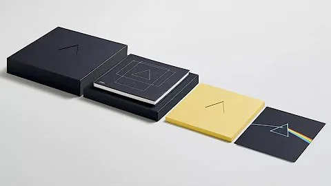 Unboxing 'THE DARK SIDE OF THE MOON 50th Anniversary Edition Box Set'