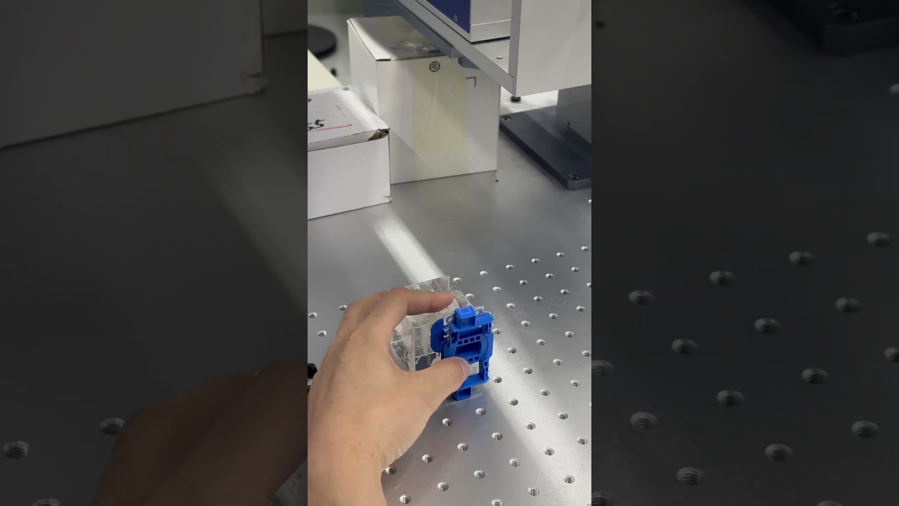 UV laser marking plastic 