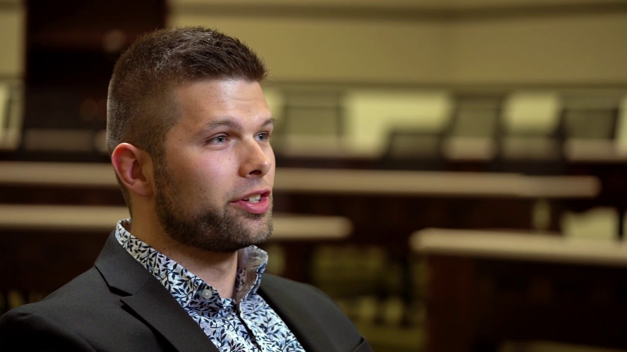 Étienne Caron - Management Development Program - YouTube