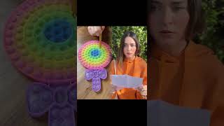 Mets Tes Ecouteurs À