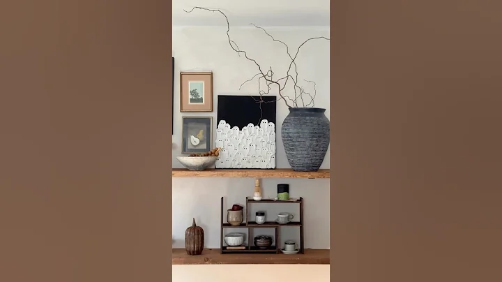 Create the viral ghost painting 👻#halloweendecor #diyart #diycrafts thumbnail