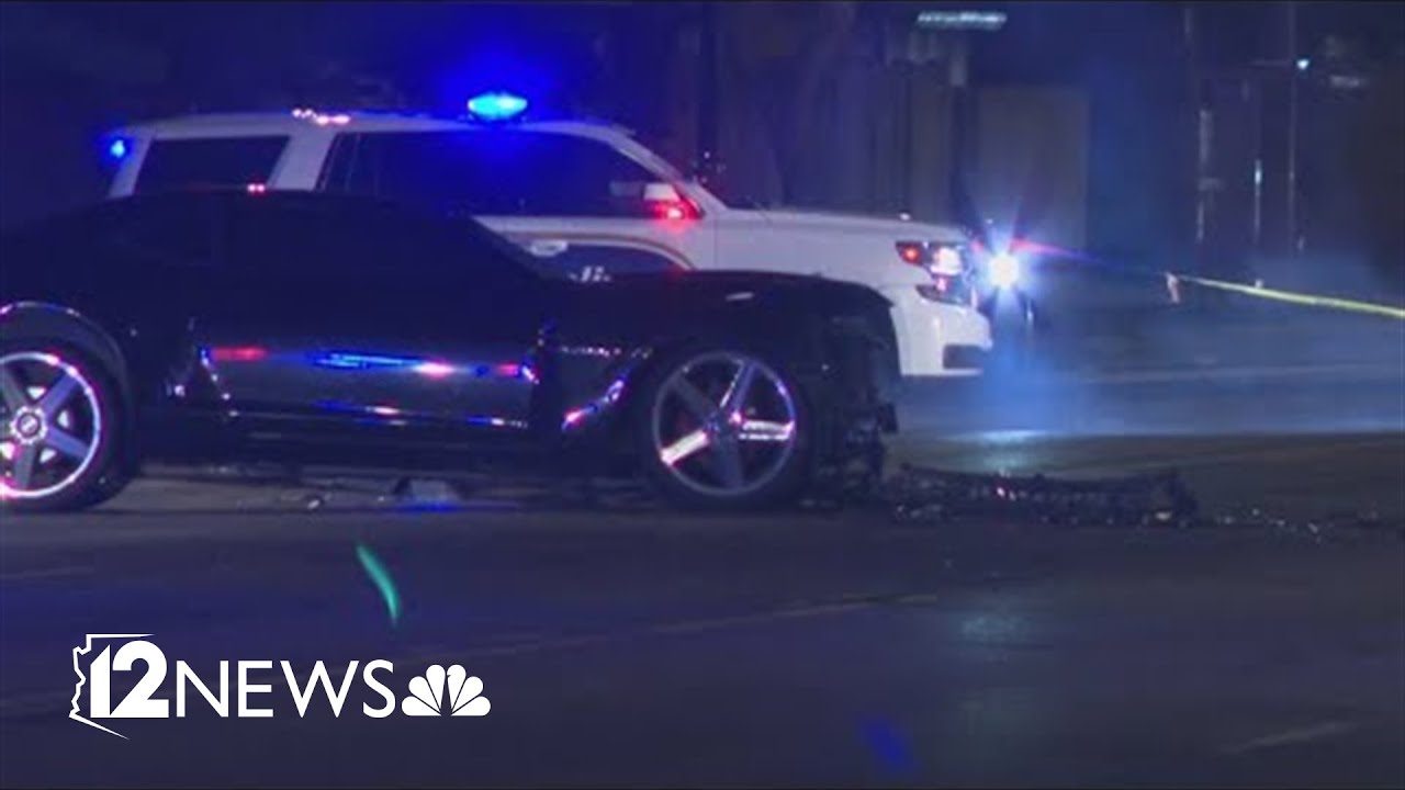 Crash in Phoenix leaves woman dead, 2 children hurt - YouTube