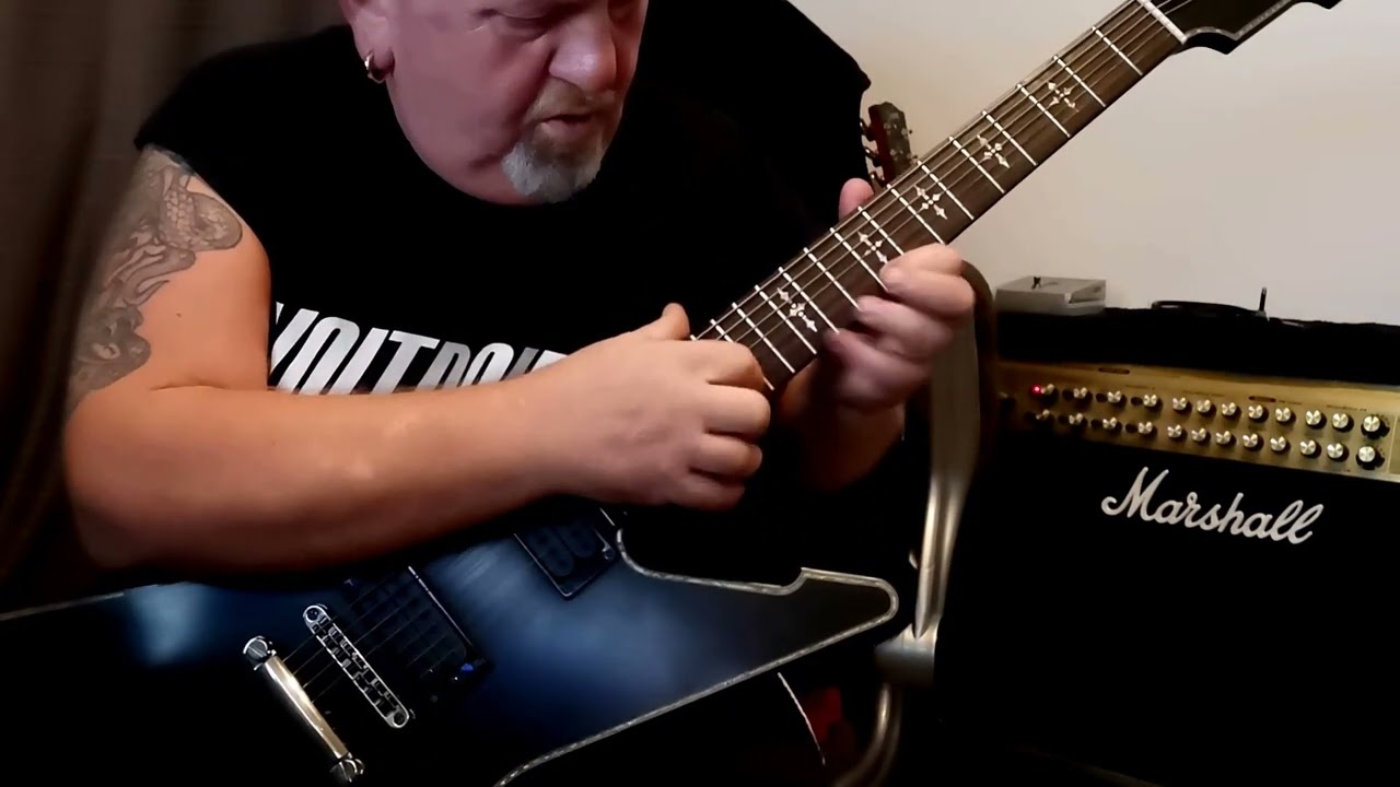 Schecter  Hellraiser  Diamond Series   E7