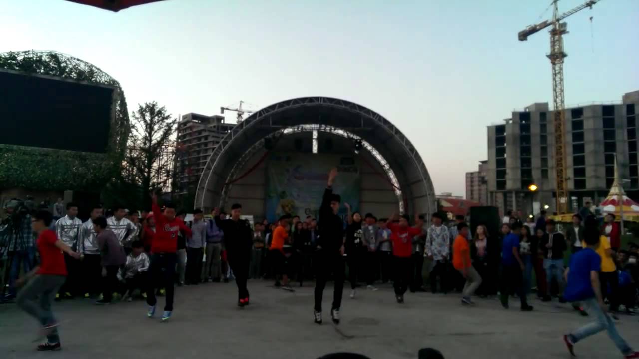 Vertifight Mongolia 2013 - Performance by MEDA
