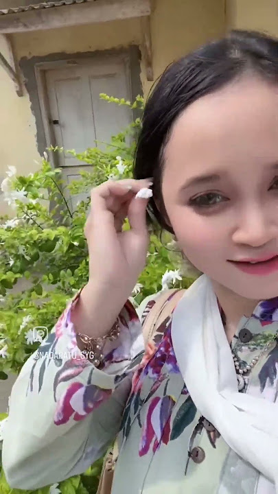 Nada Ratu #nadaratu #nadasyg #livebigo #jilbob #livejilbab #tobrut #shorts #fyp #viralvideo #jilbab