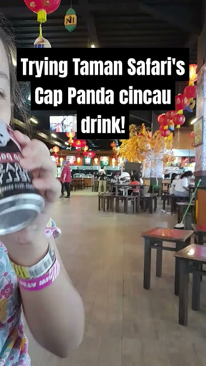 Trying Taman Safari's Cap Panda cincau drink! #cincau #tamansafari #panda #indonesia #china