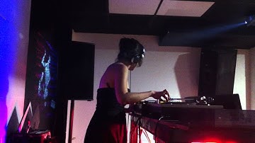 Alienata @ La3 (Pi room) 11/06/11