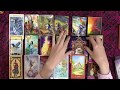 Va a aceptar sus sentimientos por mí ? Tarot interactivo del amor hoy