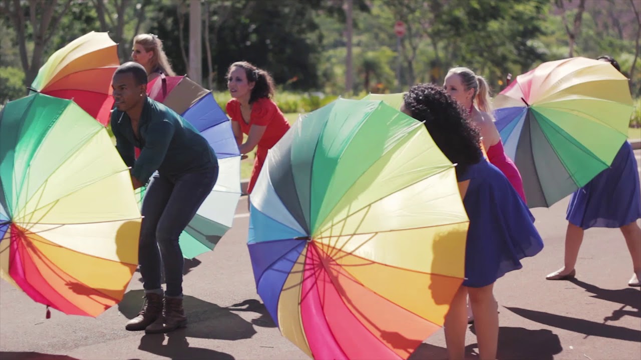 [DANCE CLIP] Medley "Can't Take My Eyes Off You" e "I Will Survive"