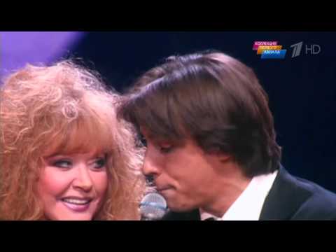 Vídeo: Maxim Galkin va mostrar com sopa amb Alla Pugacheva i els nens