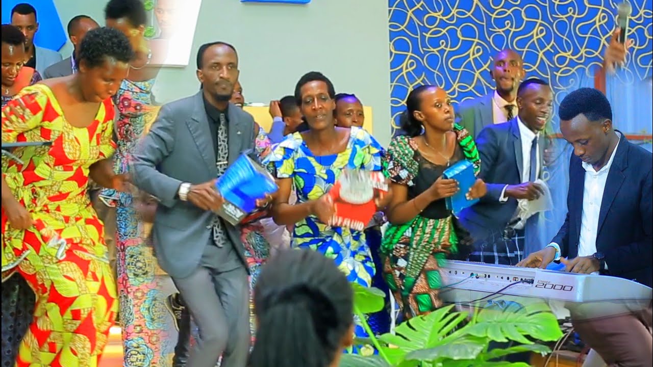 IGISIRIMBA BY MUKIRE&YVES New style 😍😍UMUKUNGA NABAYUMBE KUVA KITENGERA MUGITARAMO NAIROBI