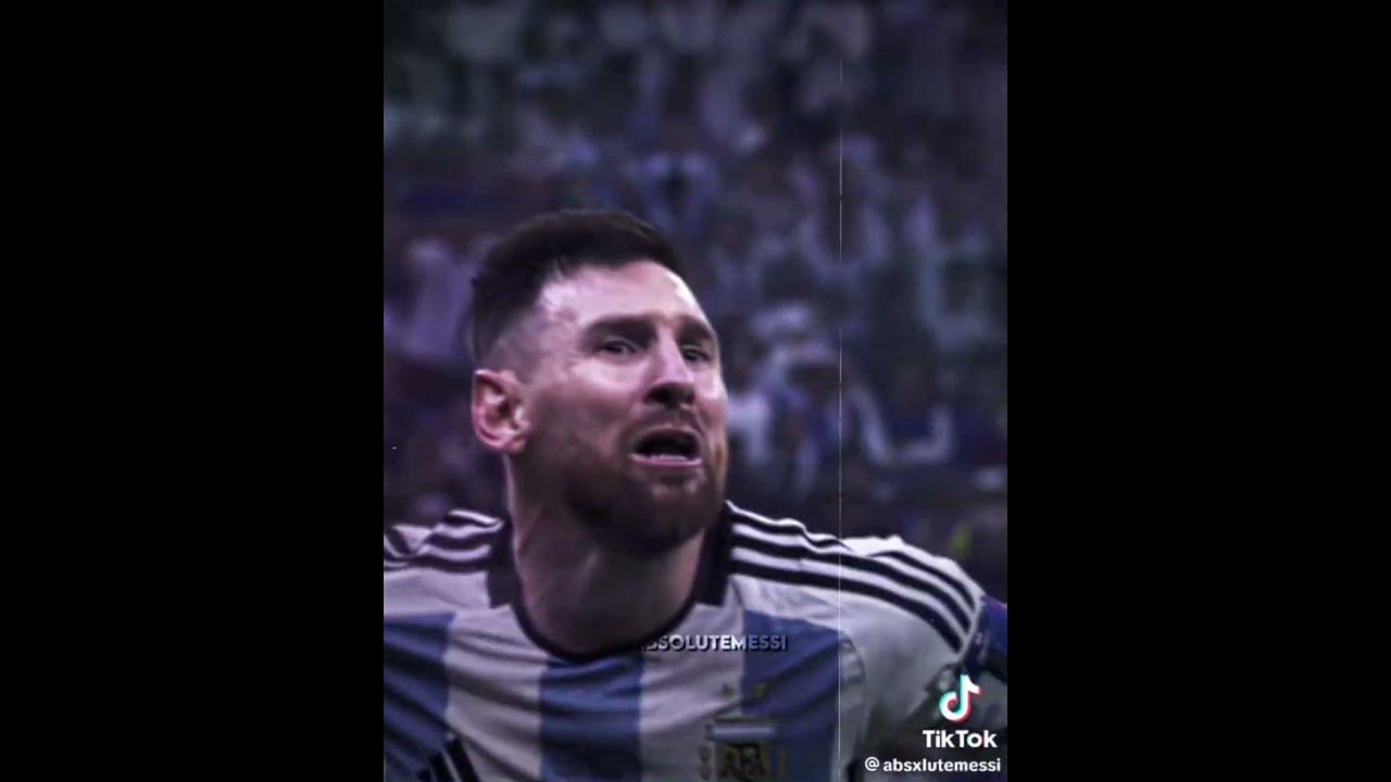 Messi reaction - YouTube