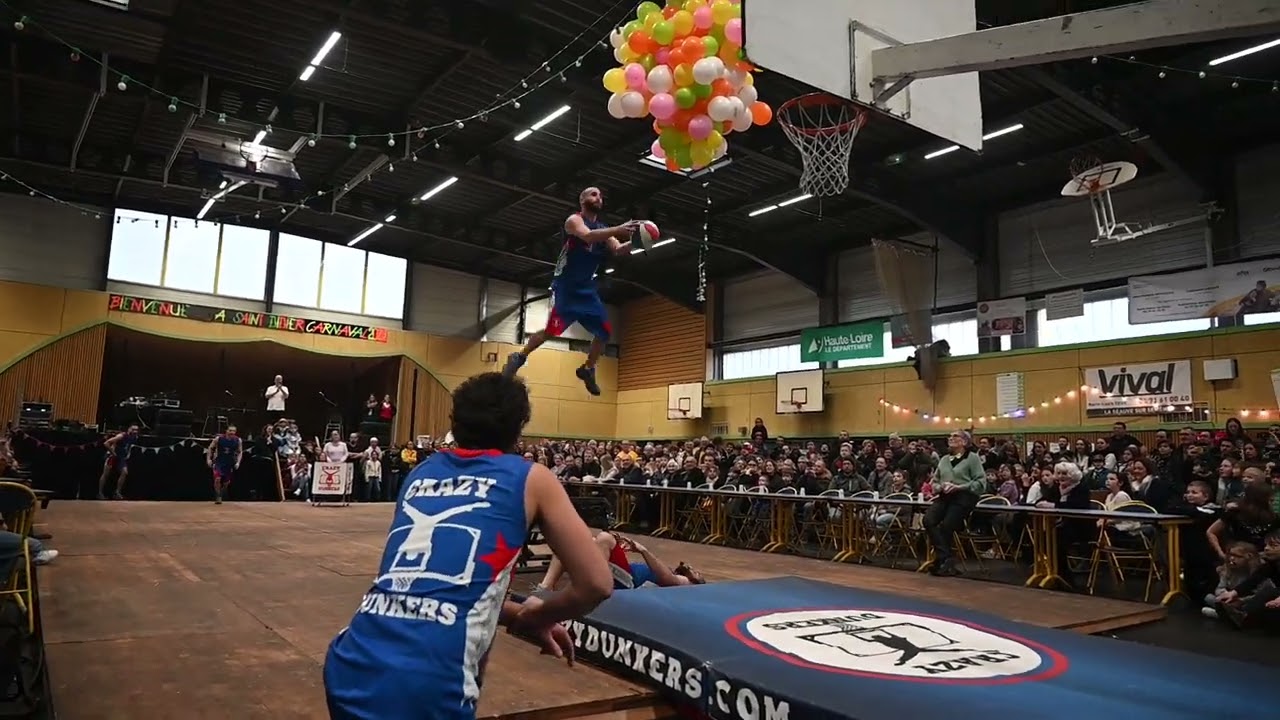 Les Crazy Dunkers, du basket acrobatique à Saint-Didier-en-Velay