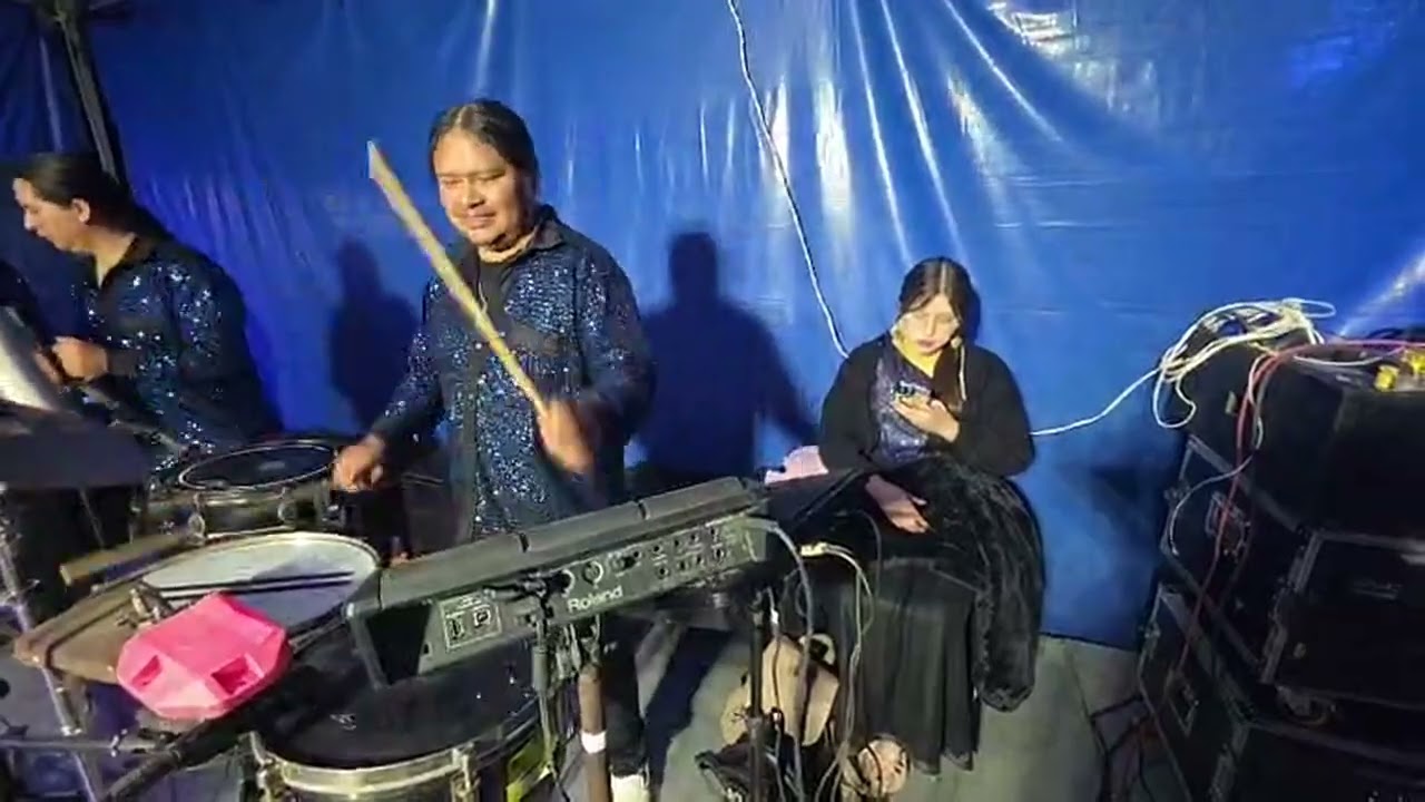 Grupo Mayas en Tunibamba Cotacachi