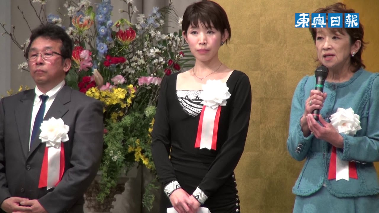 5個人1団体に東奥文化選奨／東奥日報社で贈呈式 - YouTube