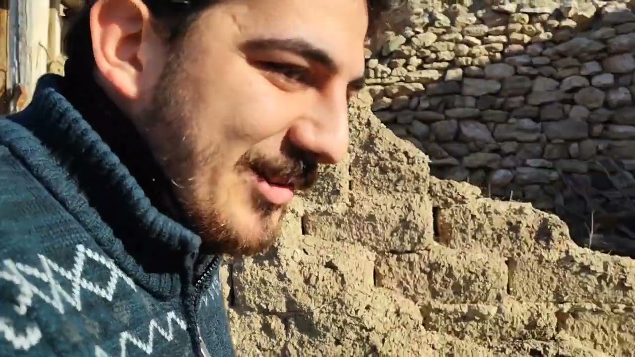 Erzincan Kemah Kömür Köyü hayalet köy olarak kayıtlara geçti. Eski evlere bakış