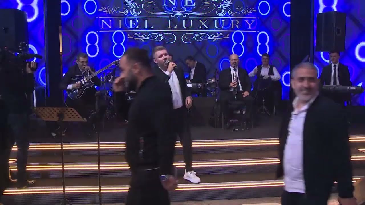 Cemilin teskilatciligi ile musiqili meclis - Mahir Zeynalov ( Mako ) - Senanin Toyu - Niel Luxury