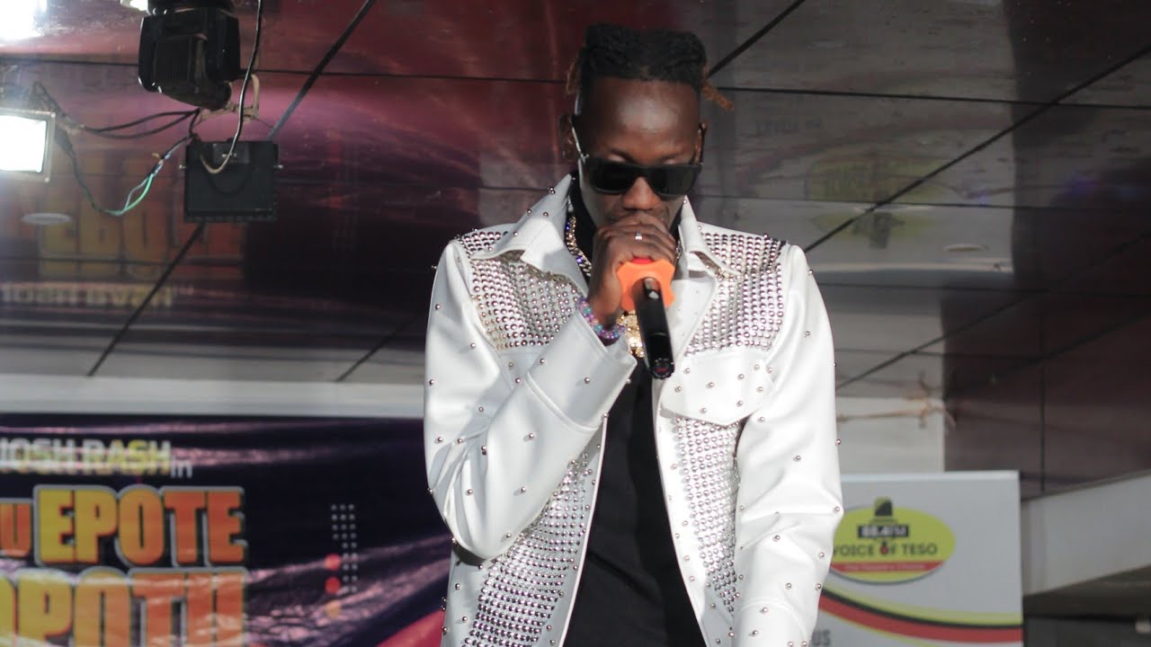 Lyrical Jersy's massive performance at Josh Rash concert - YouTube
