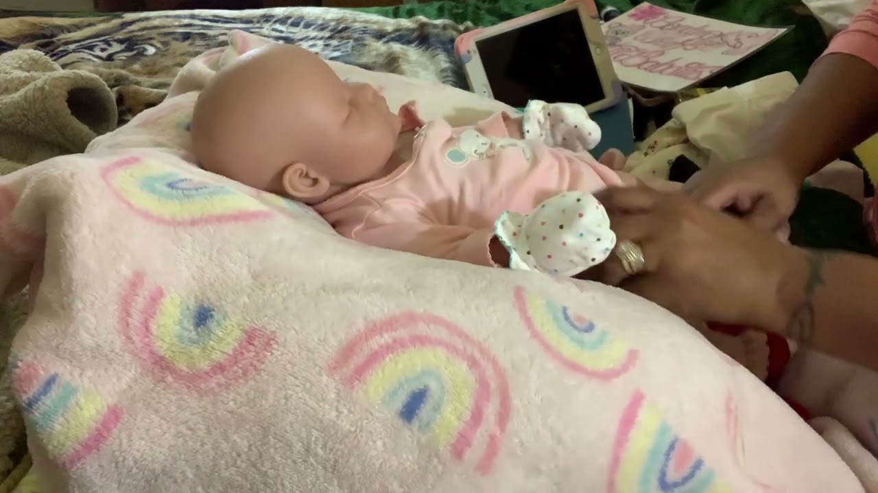 New Ivita Silicone Baby reveal and changing 🤗