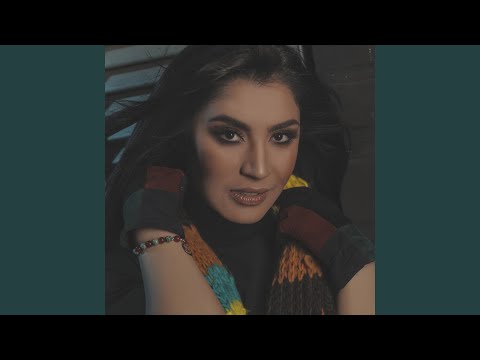     أعايش الدور حفلة