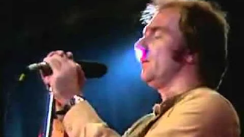 Van Morrison - Tupelo Honey - Live with great solo...