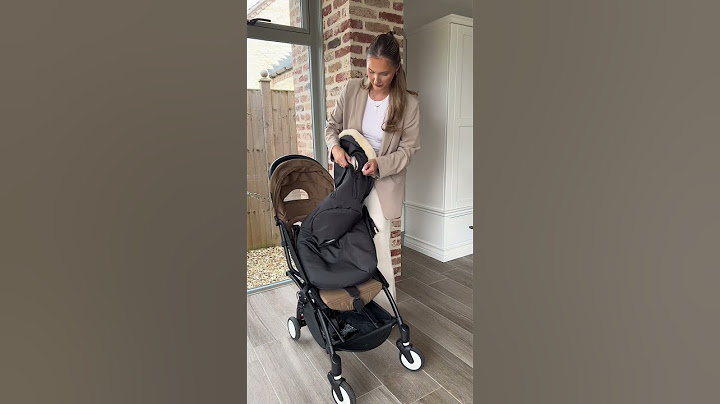 Baa Baby Luxe footmuff in a Babyzen YoYo
