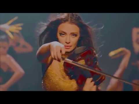 VIOLINISTA Y DANZARINA ÁRABE