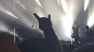Bullet For My Valentine - "Waking the Demon" (Live at Alexandra Palace, London)