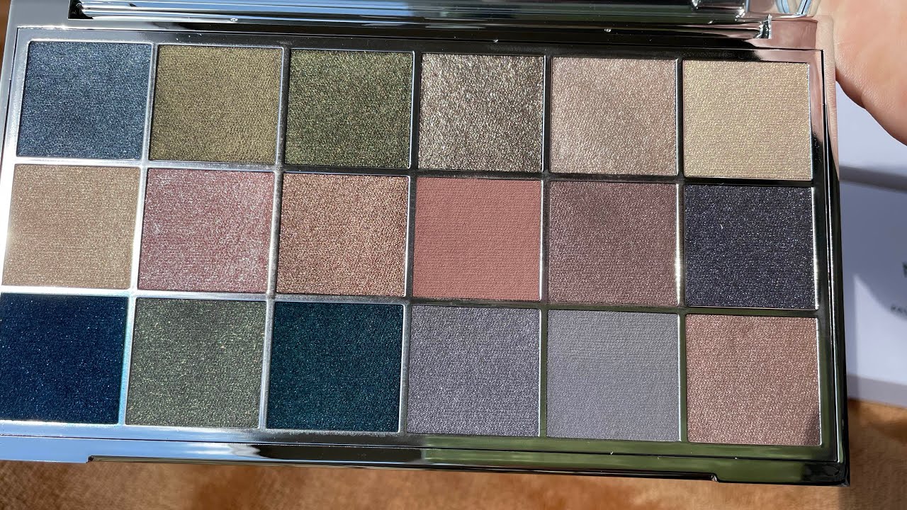Byredo Mineralscapes Eyeshadow Palette hand swatches in direct
