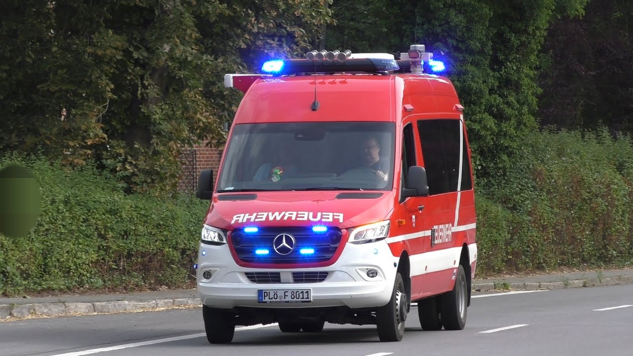 [Feldbrand in Rantzau] Einsatzfahrten FF Plön & umliegende Feuerwehren + GW FTZ Preetz