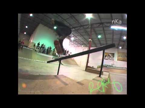 PAUL RODRIGUEZ - 360 FLIP KROOK HANDRAIL -