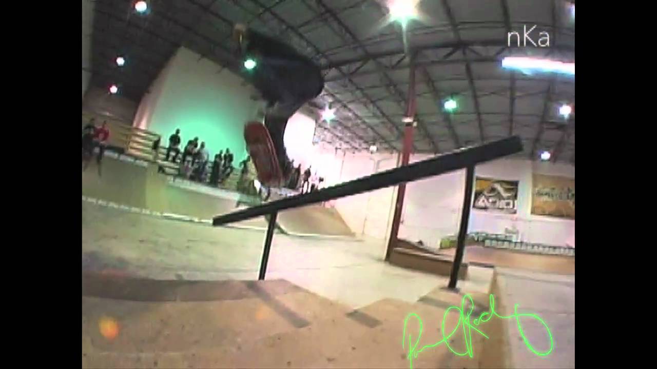 PAUL RODRIGUEZ - 360 FLIP KROOK HANDRAIL -