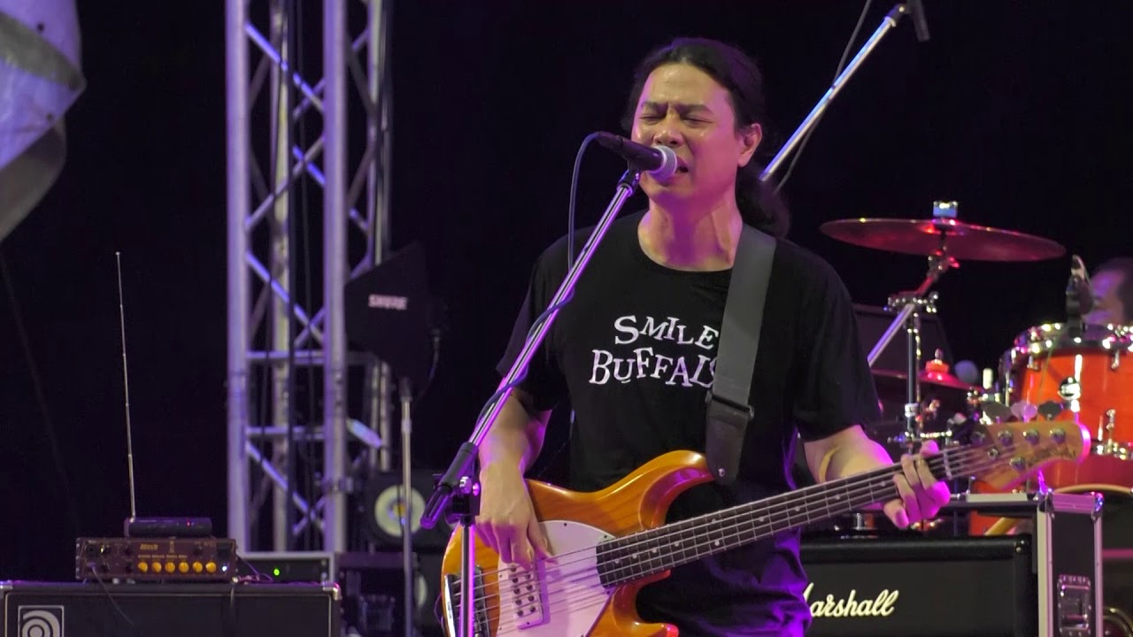 กว่าจะรู้ - Smile Buffalo Live@อัลเตอร์ เฟสติวัล ๒๕๖๑