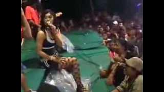 ▶ pria idaman ratna antika   YouTube   by Edison