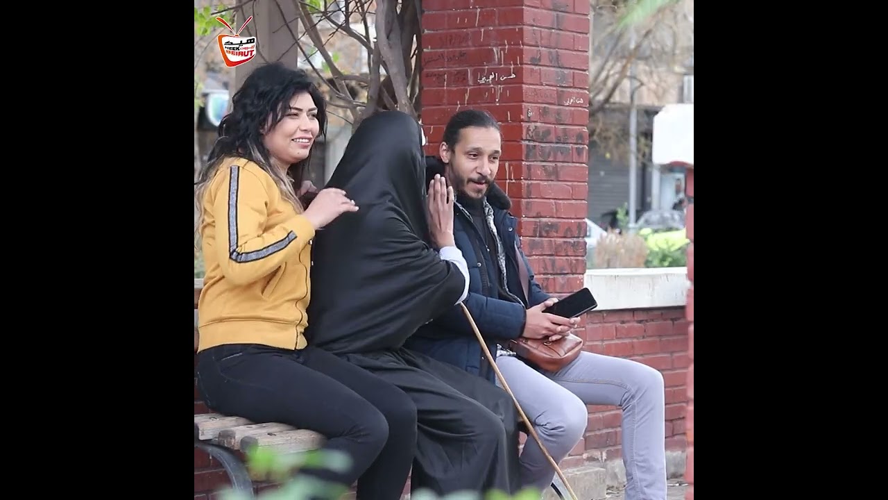 ام تحسين بدها تجوز الشب بالغصب ويلي عملو الشب مو طبيعي😂🤣انا بحكي انكليزي لك خالتو وبدي جوز بنتي