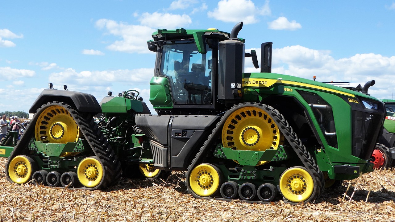 John Deere 9RX 830 Field Demo | Big Farming