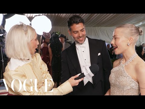 Phoebe Bridgers on Her Crystal-Embroidered Dress | Met Gala 2022 With Emma Chamberlain